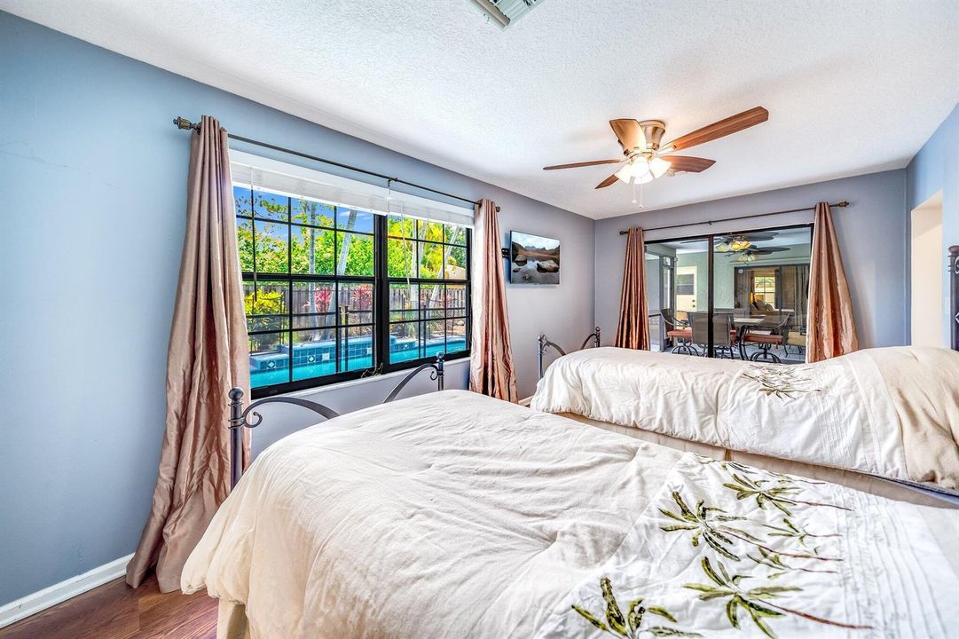 28-web-or-mls-JOY07728
