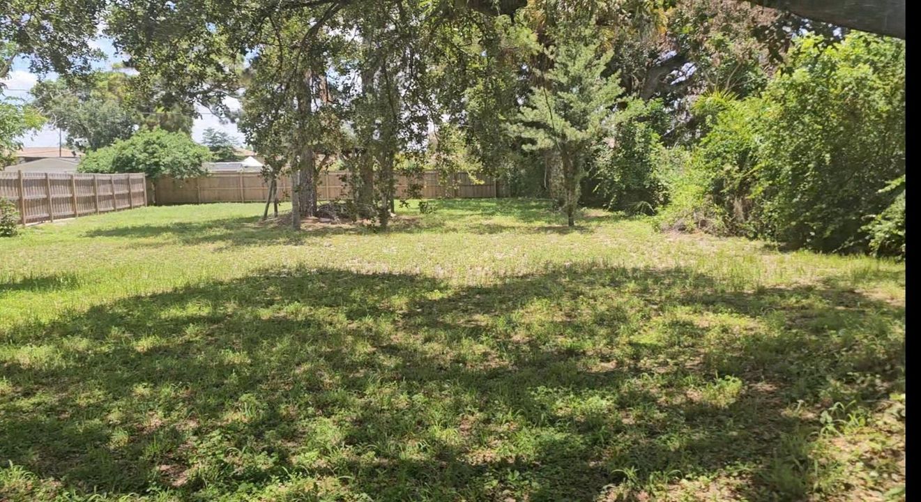 Lot pan center