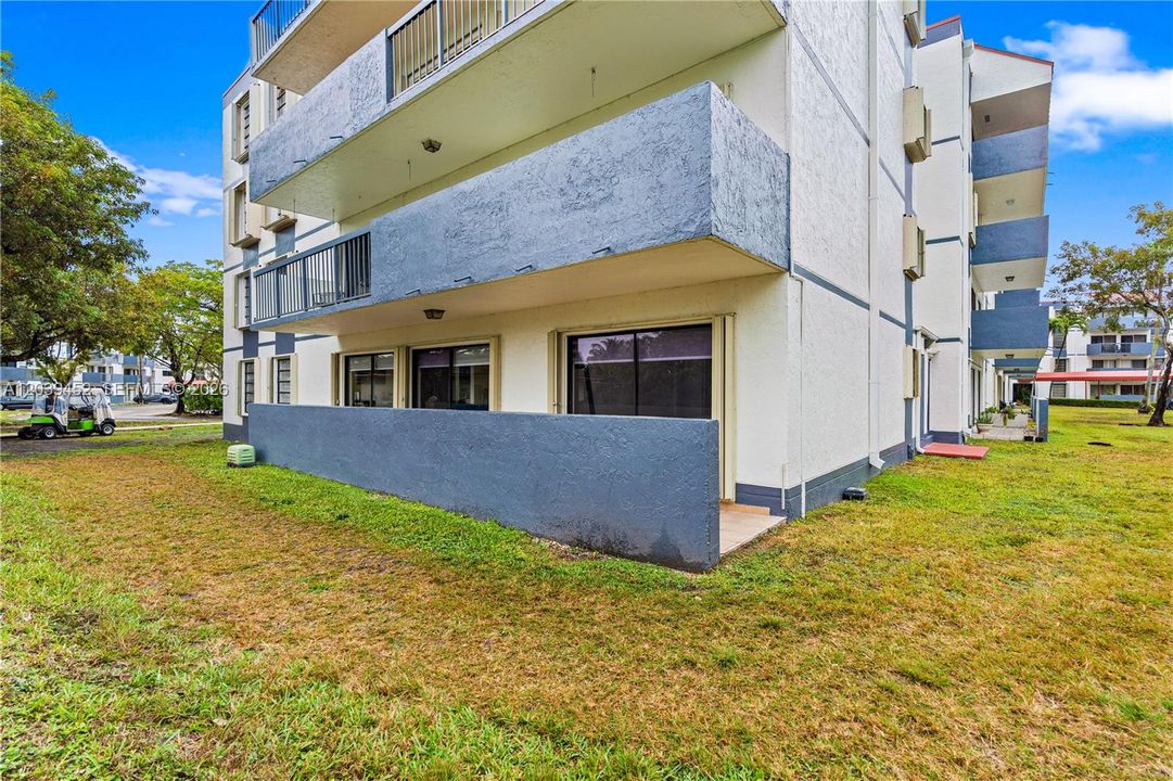 На продажу: $380,000 (3 спален, 3 ванн, 1580 Квадратных фут)