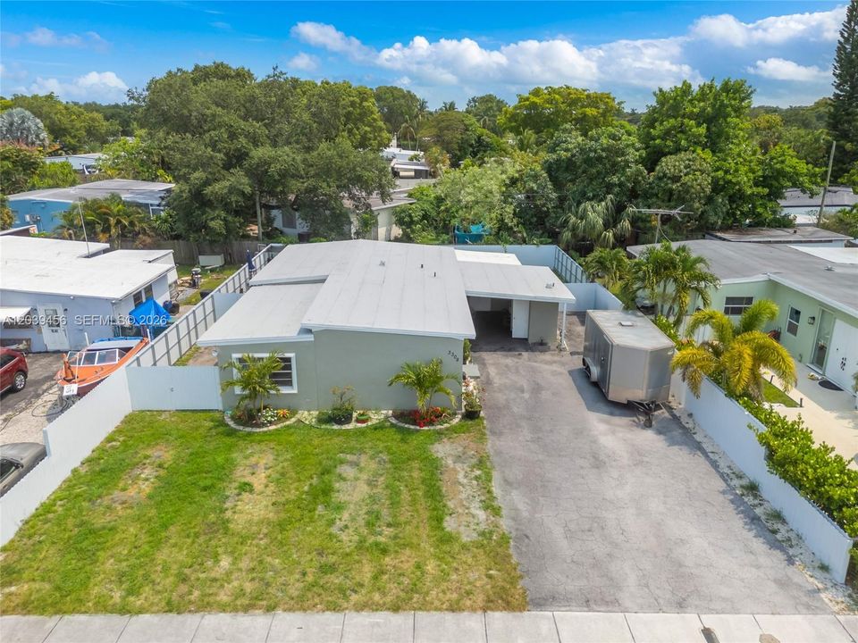 For Sale: $545,000 (3 beds, 2 baths, 1456 Square Feet)