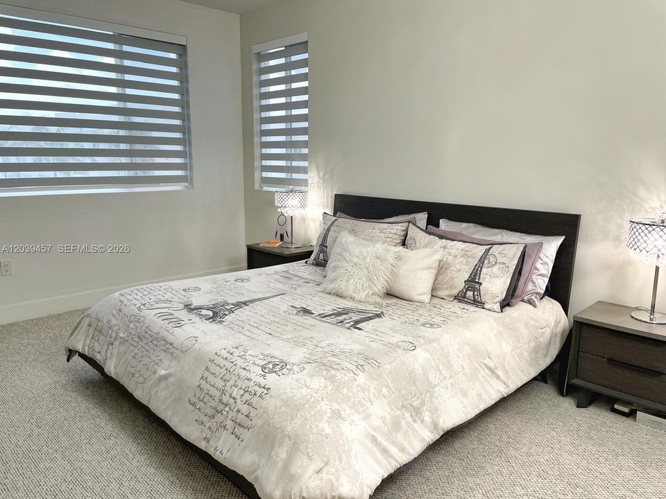 En Venta: $825,000 (4 camas, 3 baños, 2043 Pies cuadrados)