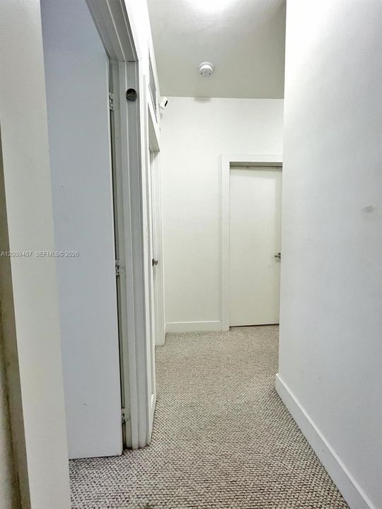 En Venta: $825,000 (4 camas, 3 baños, 2043 Pies cuadrados)