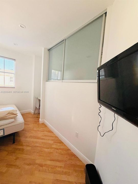 En Renta: $12,850 (4 camas, 3 baños, 3200 Pies cuadrados)