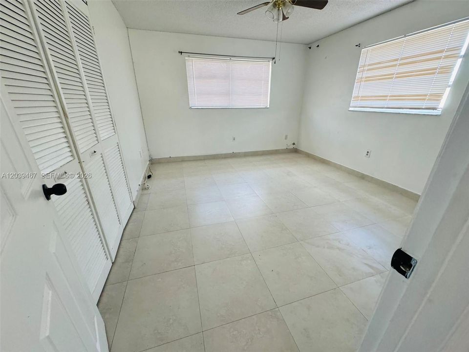 En Renta: $2,000 (2 camas, 1 baños, 1250 Pies cuadrados)