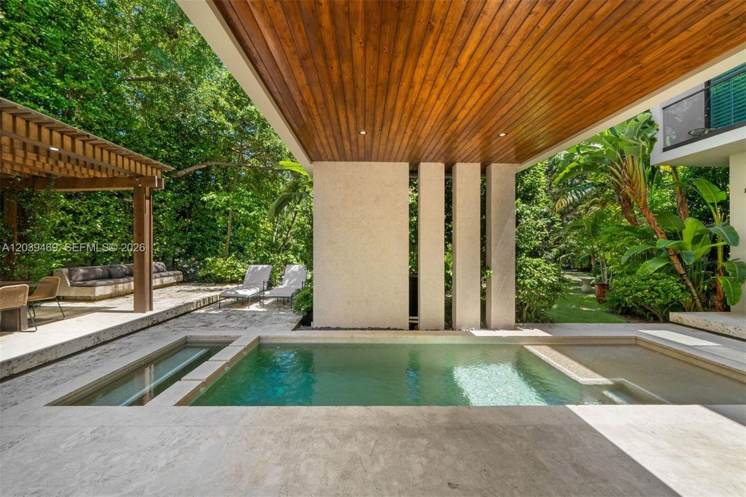 For Sale: $5,500,000 (5 beds, 5 baths, 3461 Square Feet)