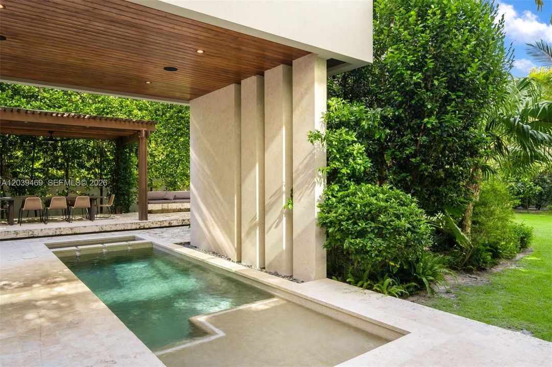 For Sale: $5,500,000 (5 beds, 5 baths, 3461 Square Feet)