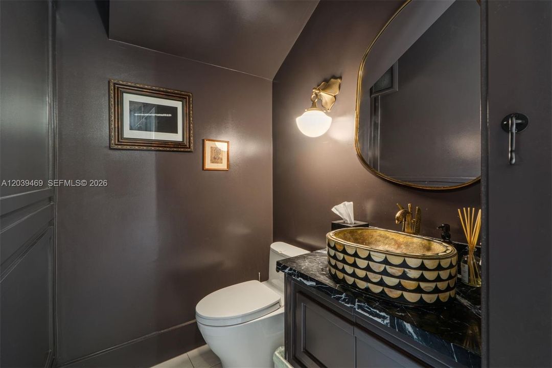 For Sale: $5,500,000 (5 beds, 5 baths, 3461 Square Feet)