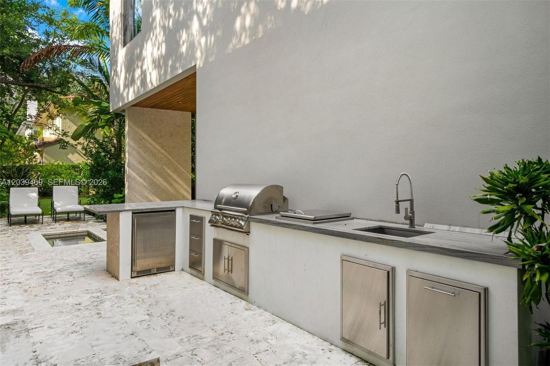 For Sale: $5,500,000 (5 beds, 5 baths, 3461 Square Feet)