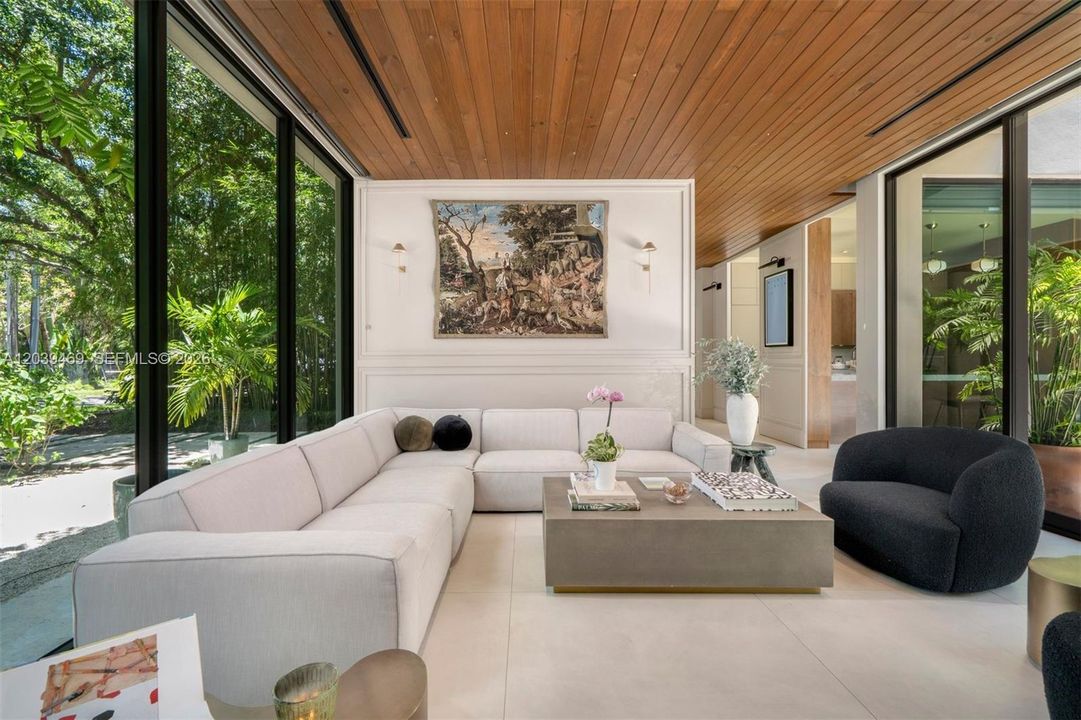 For Sale: $5,500,000 (5 beds, 5 baths, 3461 Square Feet)
