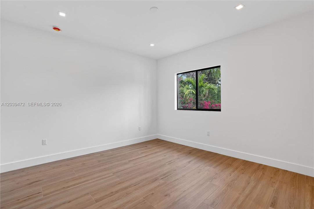 En Venta: $3,999,999 (4 camas, 4 baños, 2855 Pies cuadrados)