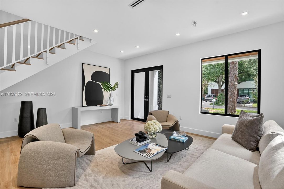 En Venta: $3,999,999 (4 camas, 4 baños, 2855 Pies cuadrados)
