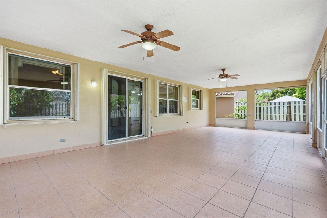 50-web-or-mls-3956_Torres_Cir_049