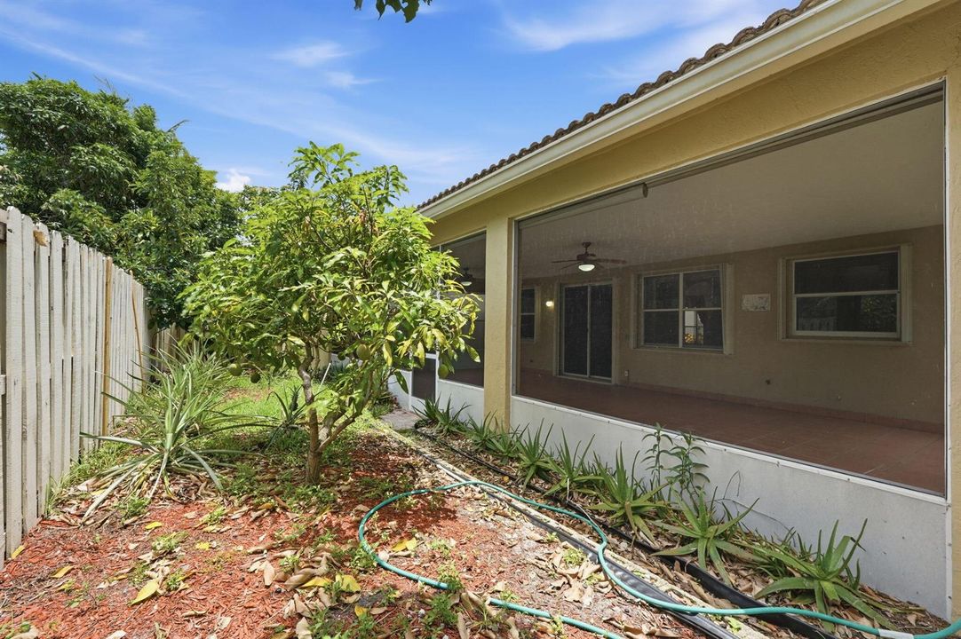 52-web-or-mls-3956_Torres_Cir_051