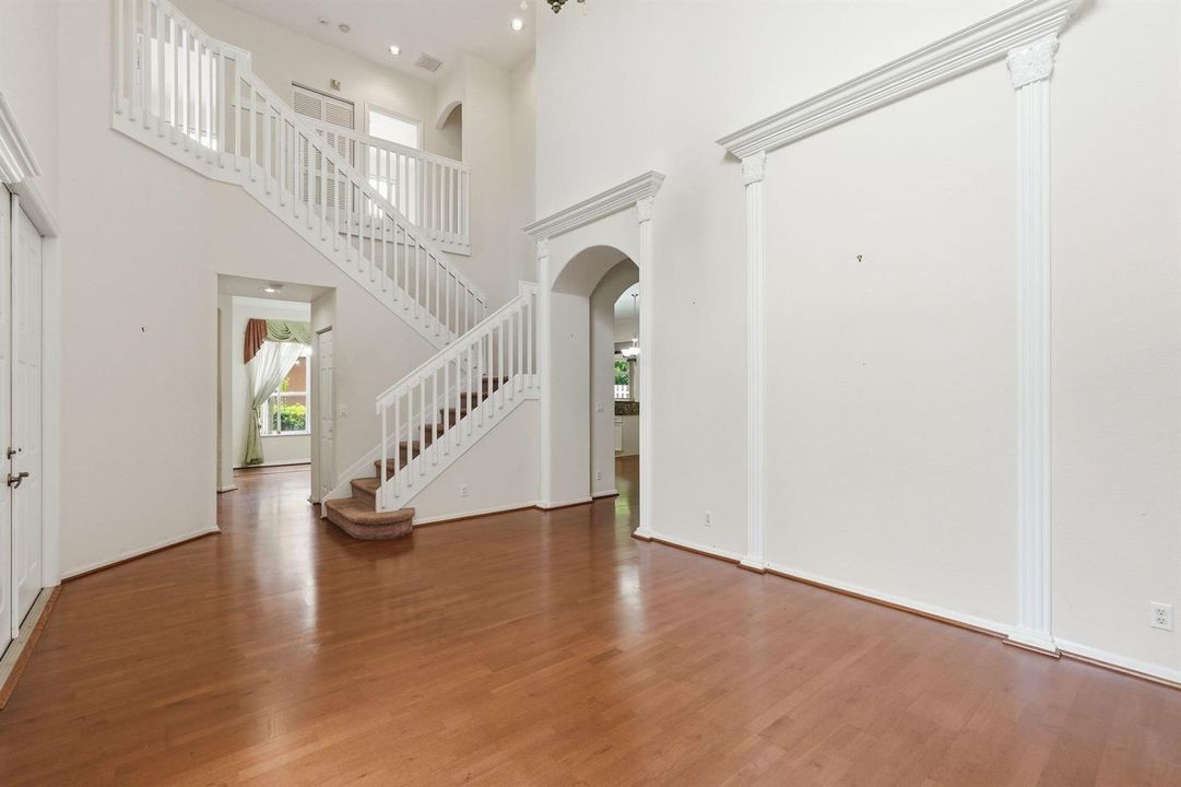 27-web-or-mls-3956_Torres_Cir_026