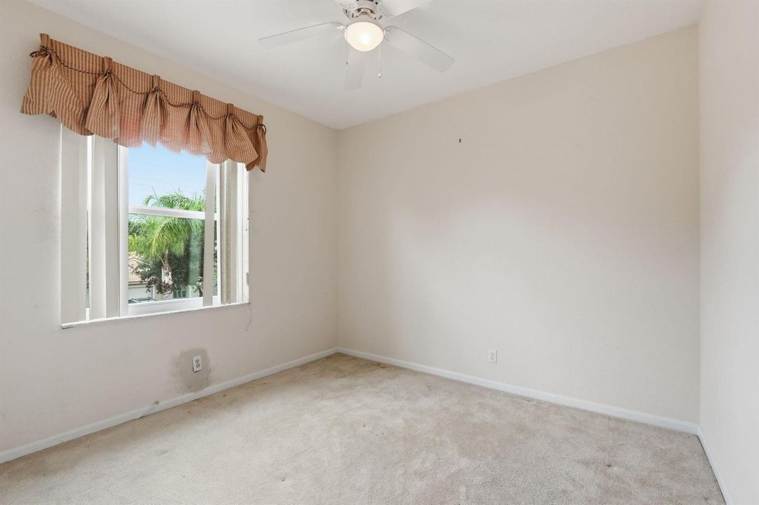 17-web-or-mls-3956_Torres_Cir_016