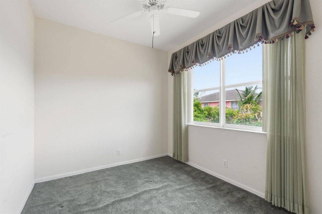 7-web-or-mls-3956_Torres_Cir_007