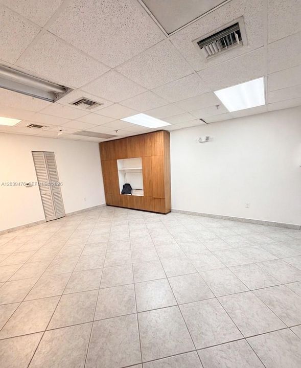 For Rent: $4,000 (0 beds, 0 baths, 0 Square Feet)