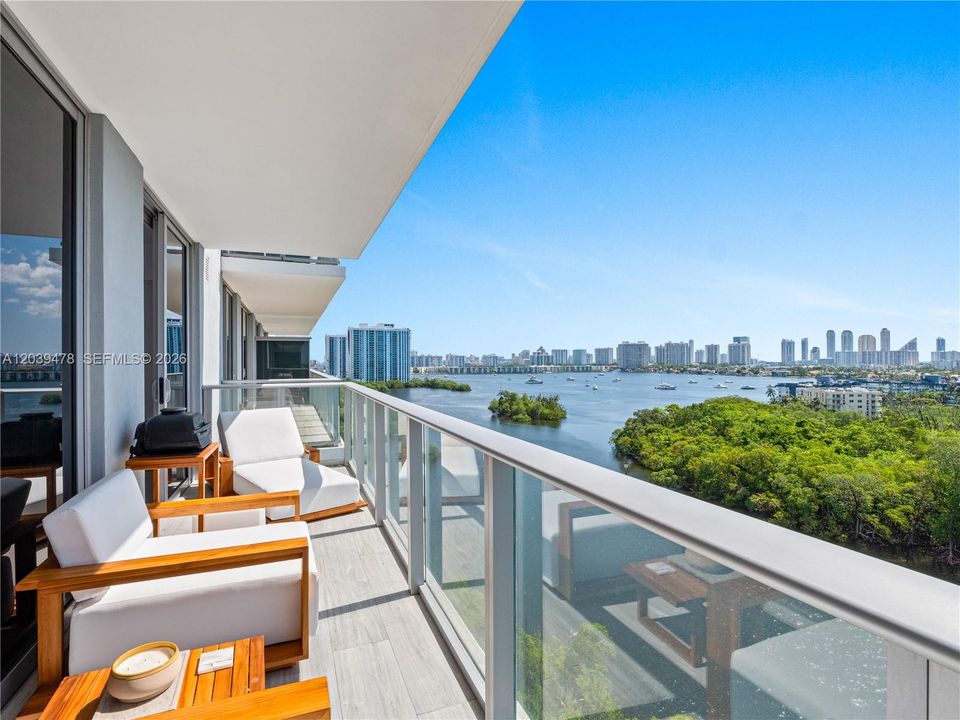 En Venta: $630,000 (2 camas, 2 baños, 1123 Pies cuadrados)