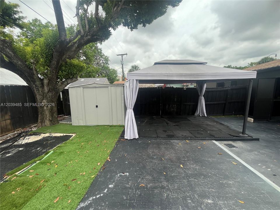 En Renta: $2,600 (2 camas, 1 baños, 1000 Pies cuadrados)