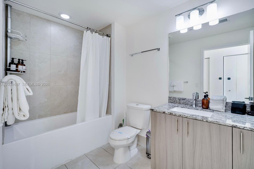 En Renta: $4,350 (2 camas, 2 baños, 1040 Pies cuadrados)