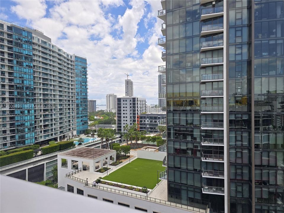 For Rent: $5,000 (1 beds, 2 baths, 0 Square Feet)