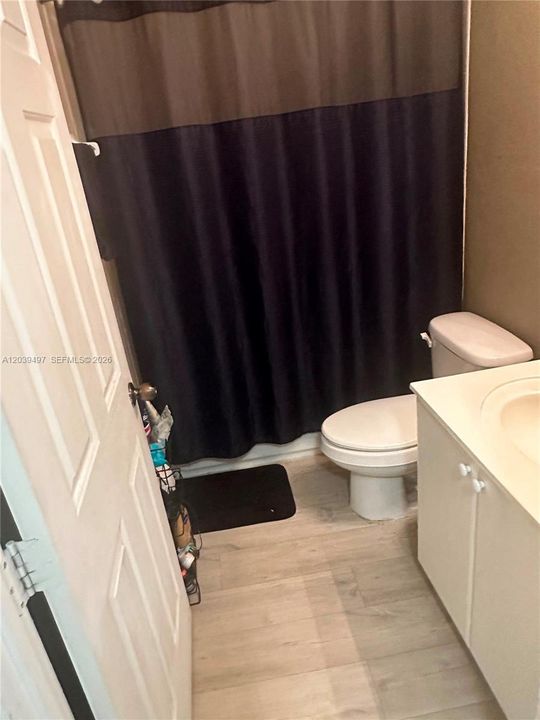 For Sale: $300,000 (3 beds, 2 baths, 1302 Square Feet)
