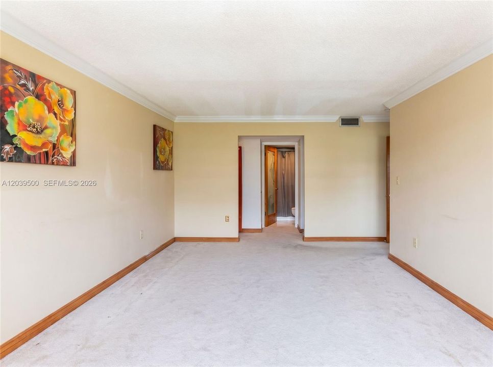 For Sale: $469,000 (1 beds, 1 baths, 900 Square Feet)