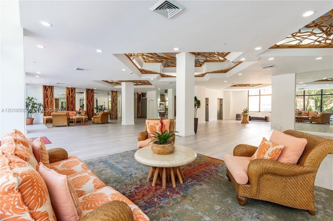 For Sale: $469,000 (1 beds, 1 baths, 900 Square Feet)