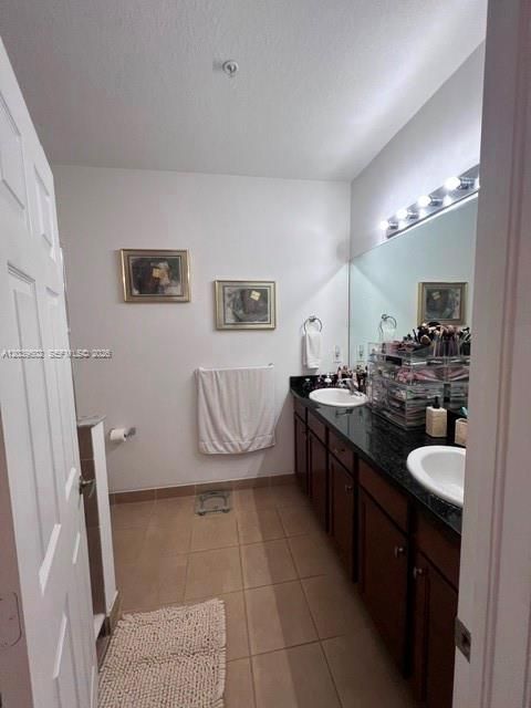 For Sale: $405,000 (2 beds, 2 baths, 1678 Square Feet)