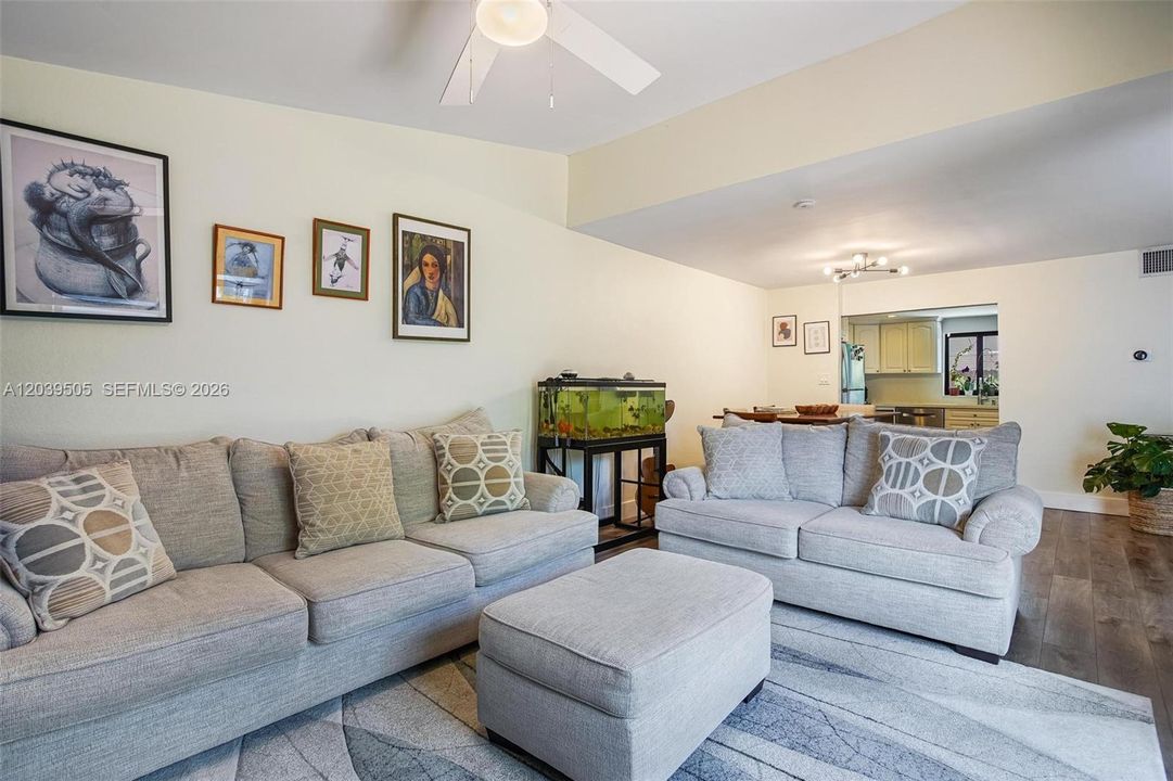 For Sale: $509,000 (3 beds, 2 baths, 1378 Square Feet)