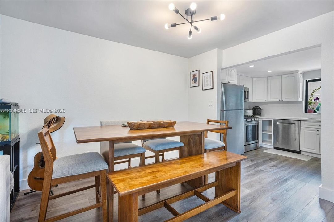 For Sale: $509,000 (3 beds, 2 baths, 1378 Square Feet)