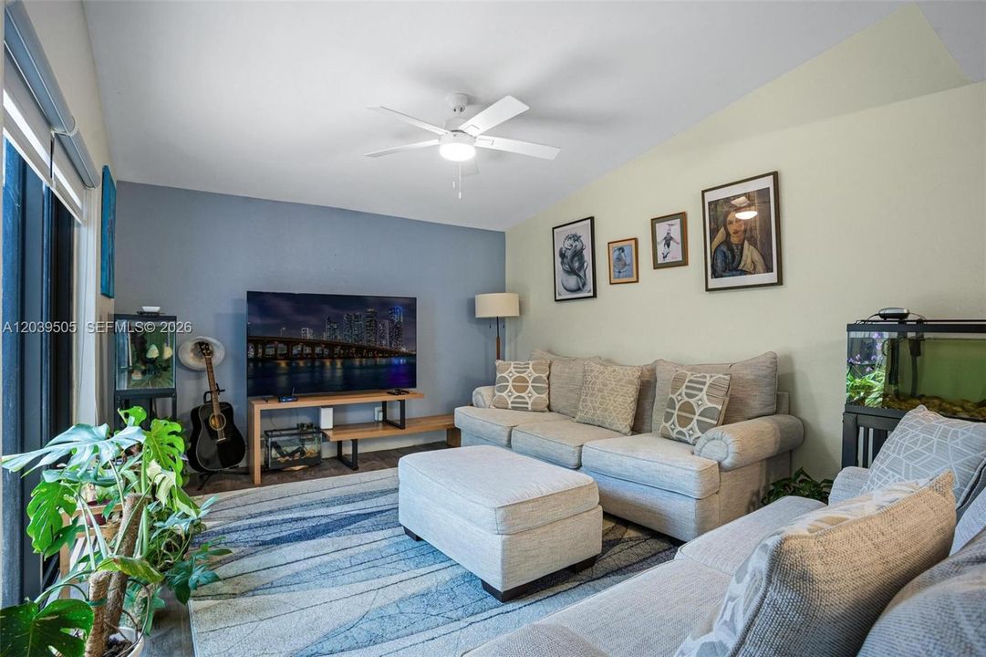 For Sale: $509,000 (3 beds, 2 baths, 1378 Square Feet)