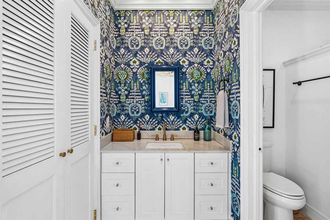 Guest cottage bath