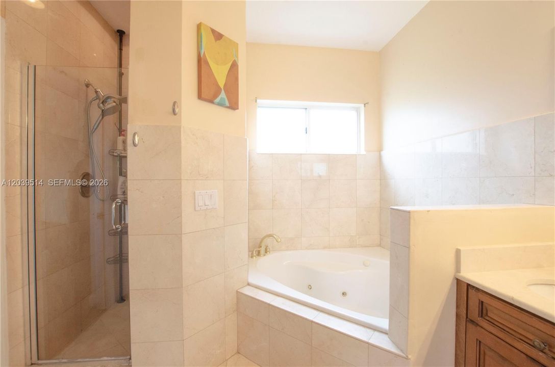 En Renta: $3,900 (4 camas, 2 baños, 2273 Pies cuadrados)