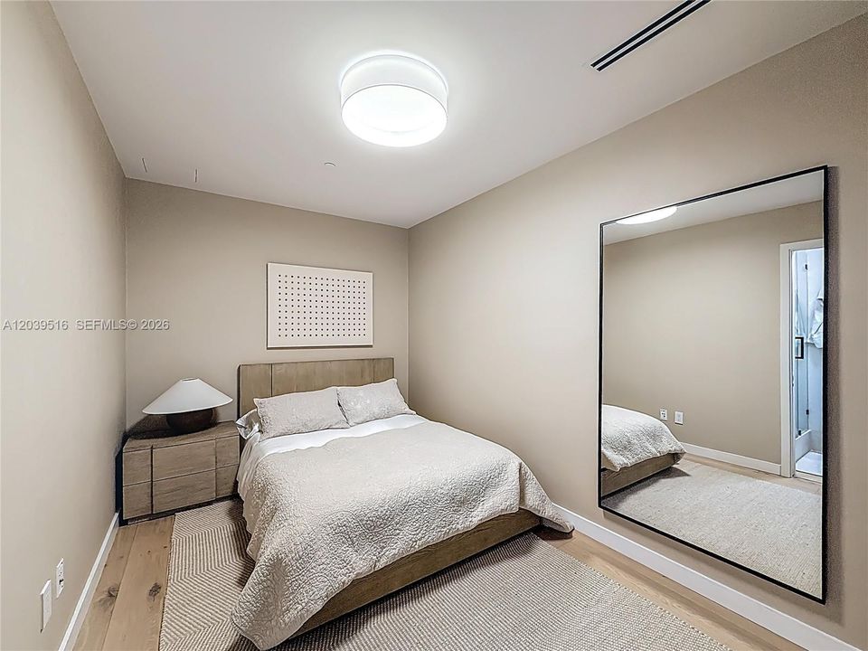 В аренду: $18,000 (2 спален, 3 ванн, 1542 Квадратных фут)