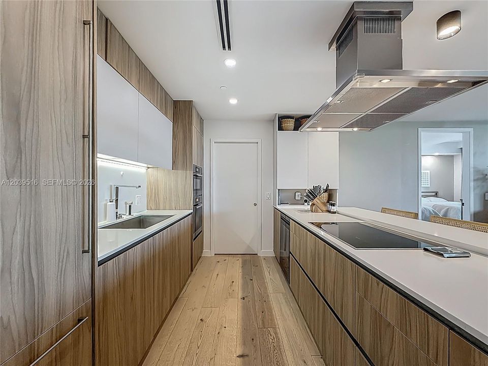 В аренду: $18,000 (2 спален, 3 ванн, 1542 Квадратных фут)