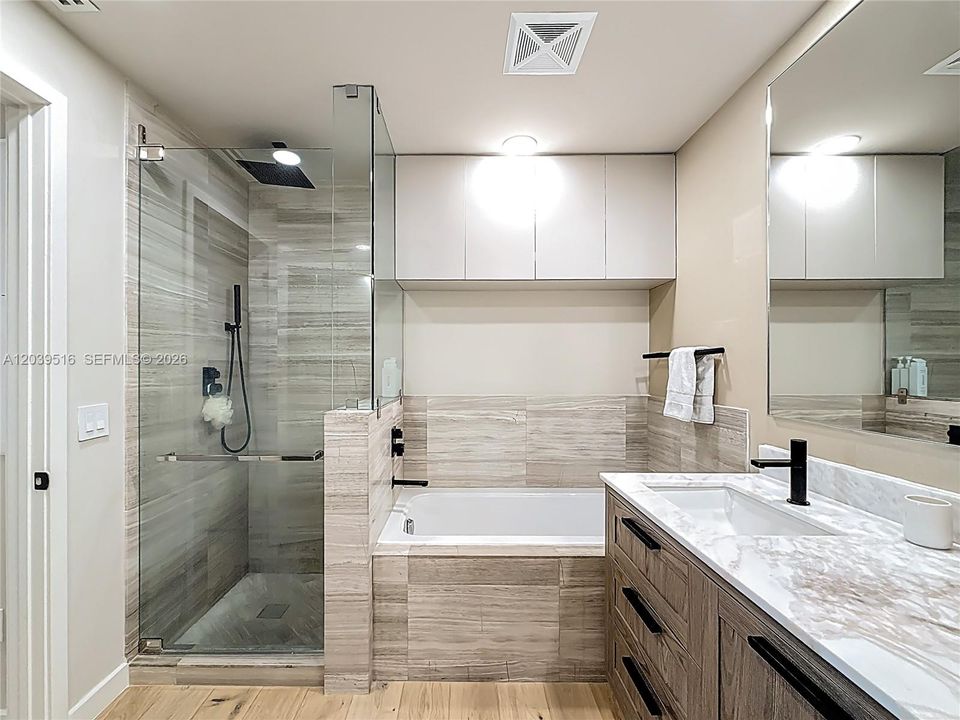 В аренду: $18,000 (2 спален, 3 ванн, 1542 Квадратных фут)