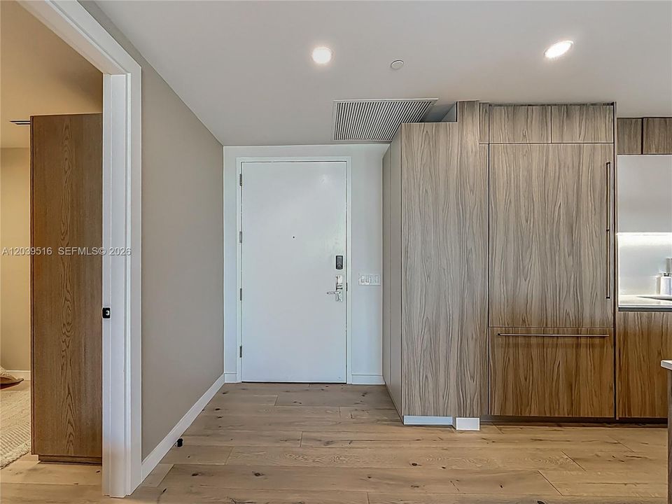В аренду: $18,000 (2 спален, 3 ванн, 1542 Квадратных фут)