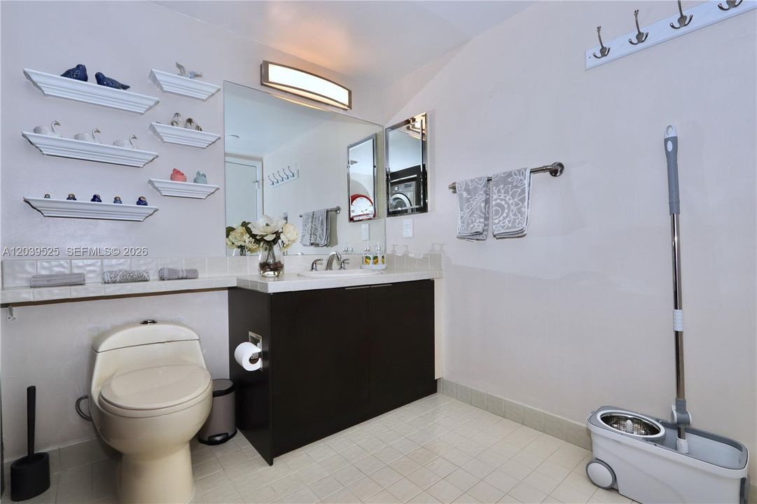 En Renta: $4,600 (1 camas, 1 baños, 1230 Pies cuadrados)