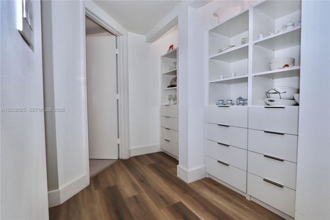 En Renta: $4,600 (1 camas, 1 baños, 1230 Pies cuadrados)