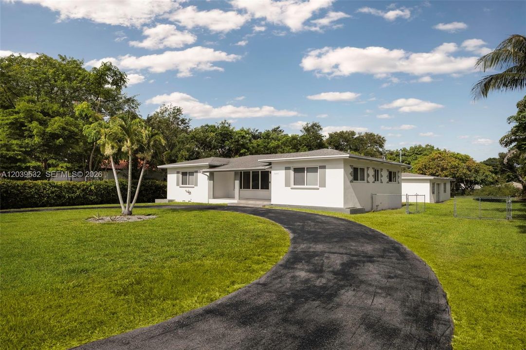 For Rent: $7,250 (3 beds, 2 baths, 2139 Square Feet)