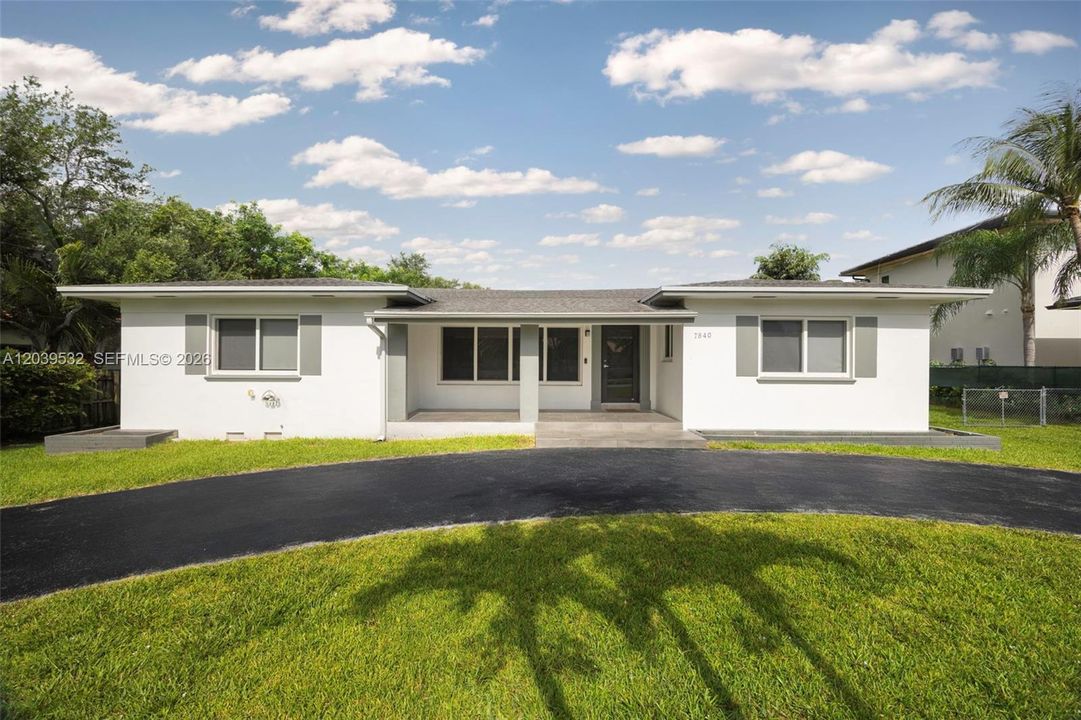 For Rent: $7,250 (3 beds, 2 baths, 2139 Square Feet)