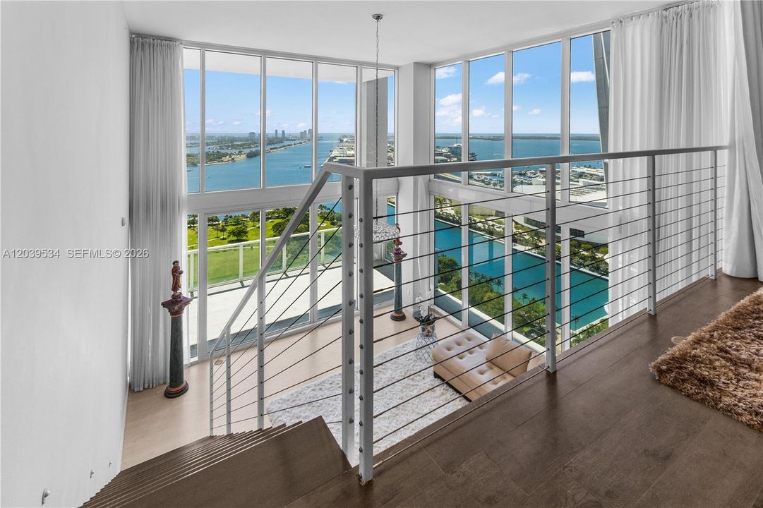 For Sale: $1,750,000 (2 beds, 2 baths, 1735 Square Feet)
