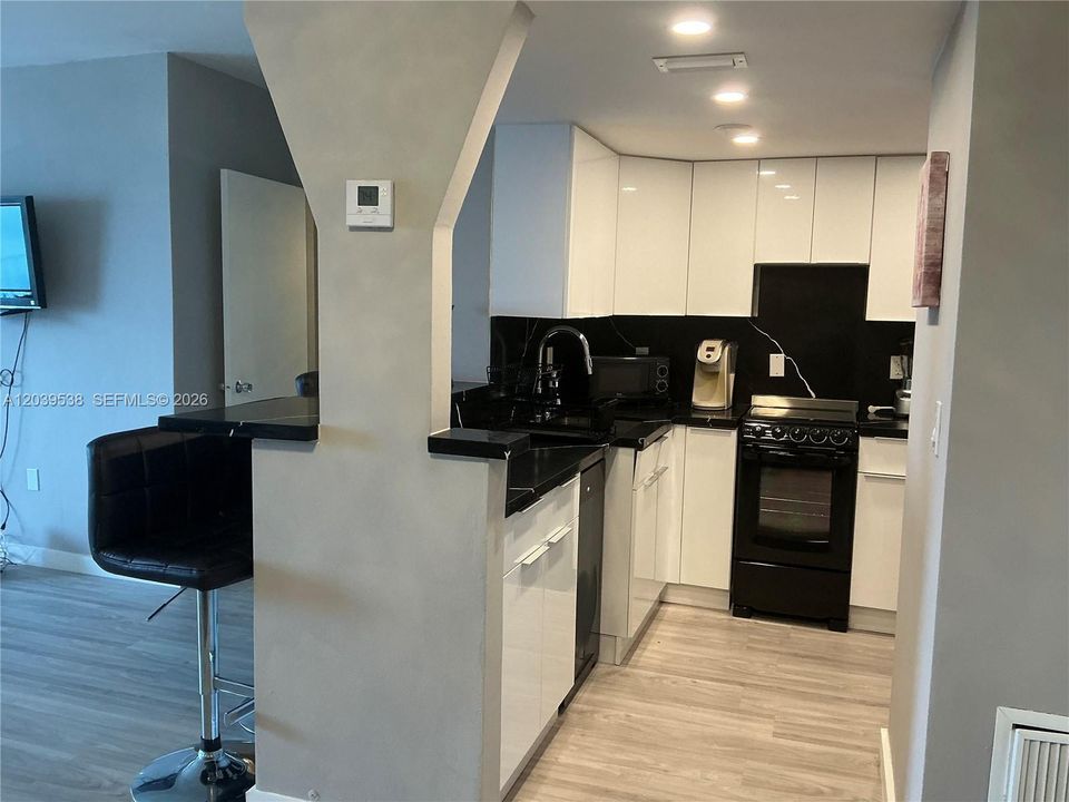 For Sale: $419,000 (0 beds, 1 baths, 590 Square Feet)