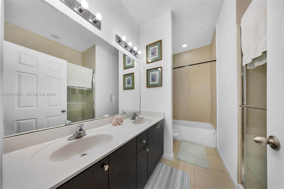 For Sale: $424,000 (4 beds, 3 baths, 1728 Square Feet)