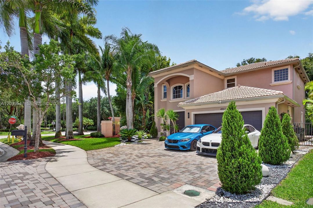 For Sale: $760,000 (4 beds, 3 baths, 2538 Square Feet)
