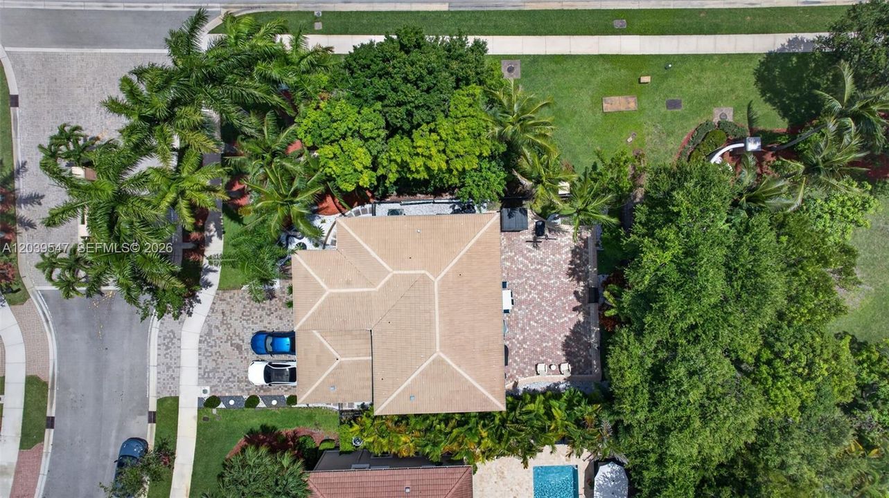 For Sale: $760,000 (4 beds, 3 baths, 2538 Square Feet)