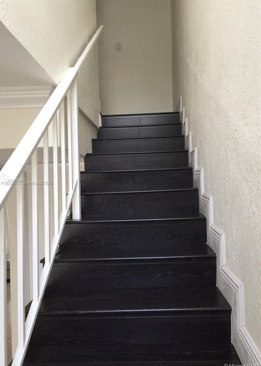 For Rent: $3,000 (2 beds, 2 baths, 1119 Square Feet)