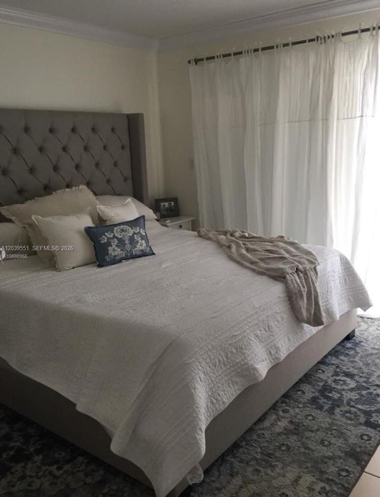 For Rent: $3,000 (2 beds, 2 baths, 1119 Square Feet)