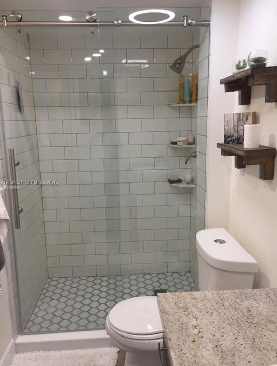 For Rent: $3,000 (2 beds, 2 baths, 1119 Square Feet)